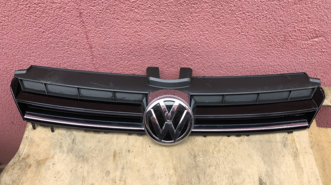 Vand grila cu emblema Vw Golf 7