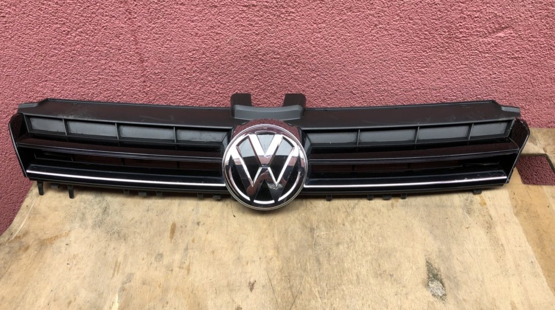 Vand grila cu emblema Vw Golf 7