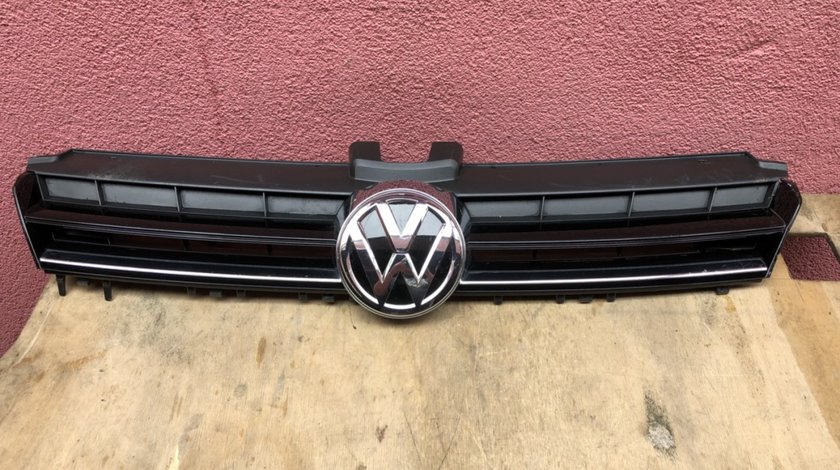 Vand grila cu emblema Vw Golf 7