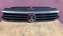 Vand grila fata VW Passat B8 2016