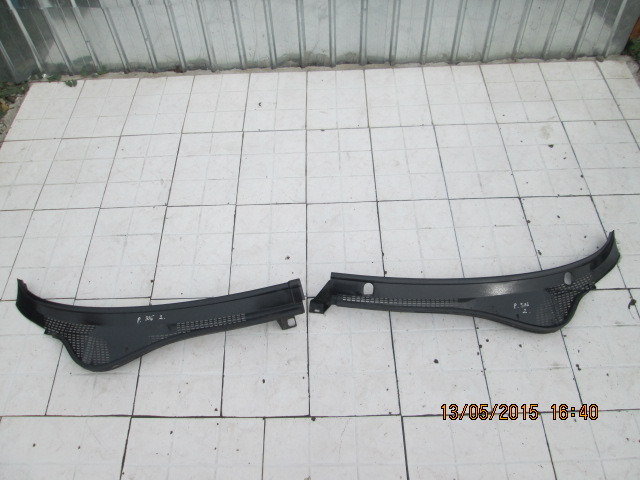 Vand grila parbriz Peugeot 306