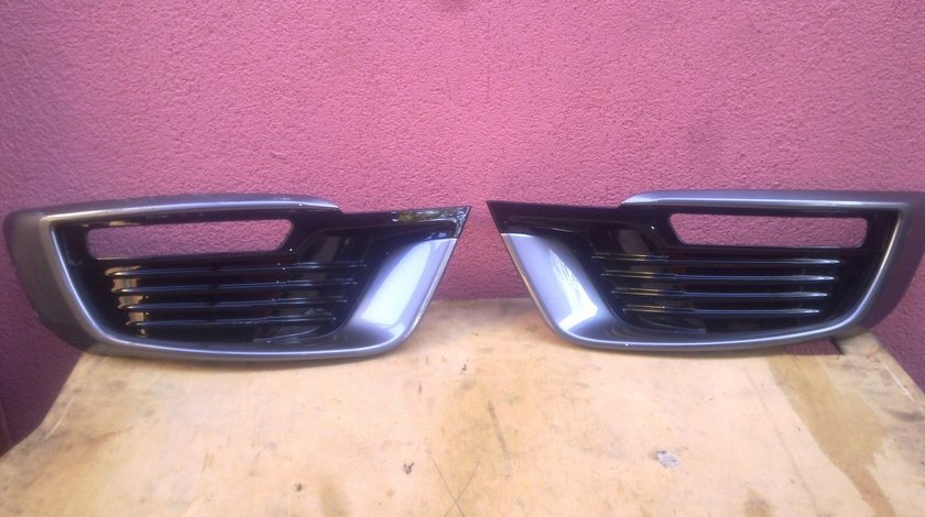 Vand grila proiector Renault Megane 3 GT Line