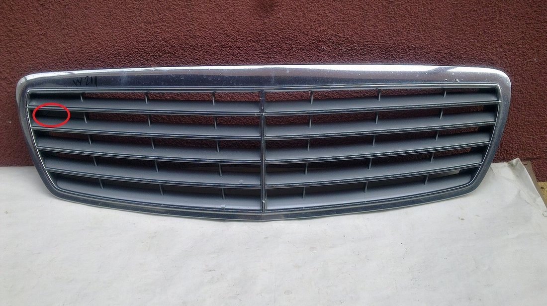 Vand grila radiator Mercedes E ClassW211 2004