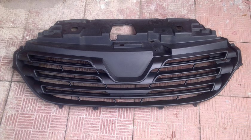 Vand grila radiator Renault Trafic 2015