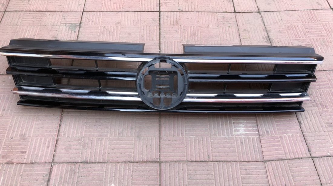 Vand grila radiator VW Tiguan 2017