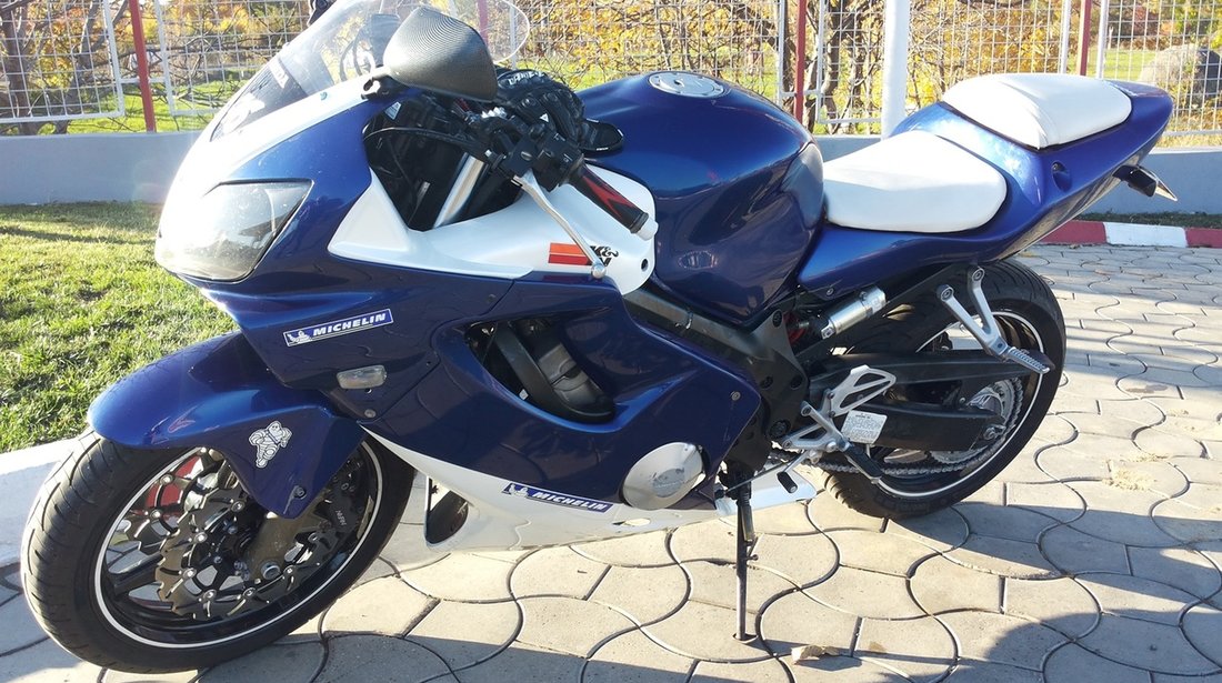 Vand HONDA CBR f4i Sport 2001