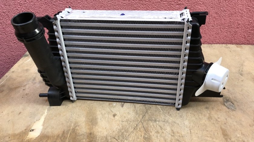 Vand intercooler nou original Dacia Renault 144961381R