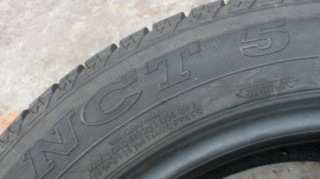 vand o singura anvelopa de vara 205/55/16 goodyear nct5 pret 150ron