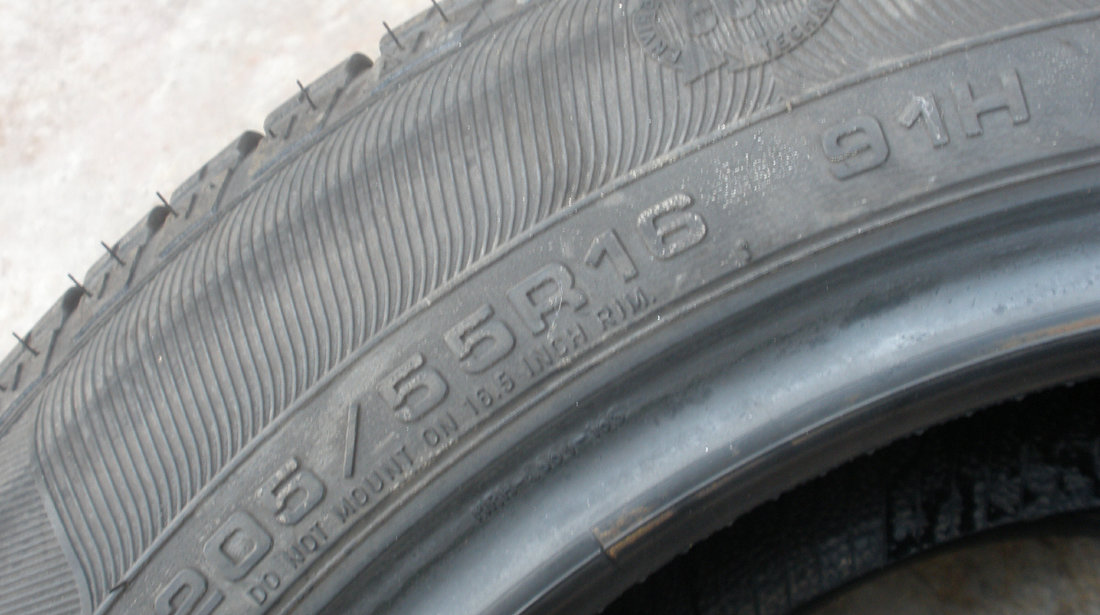 vand o singura anvelopa de vara 205/55/16 goodyear nct5 pret 150ron