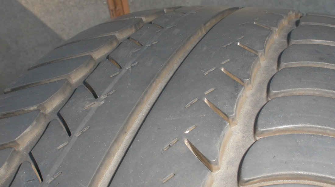 vand o singura anvelopa de vara 205/55/16 goodyear nct5 pret 150ron