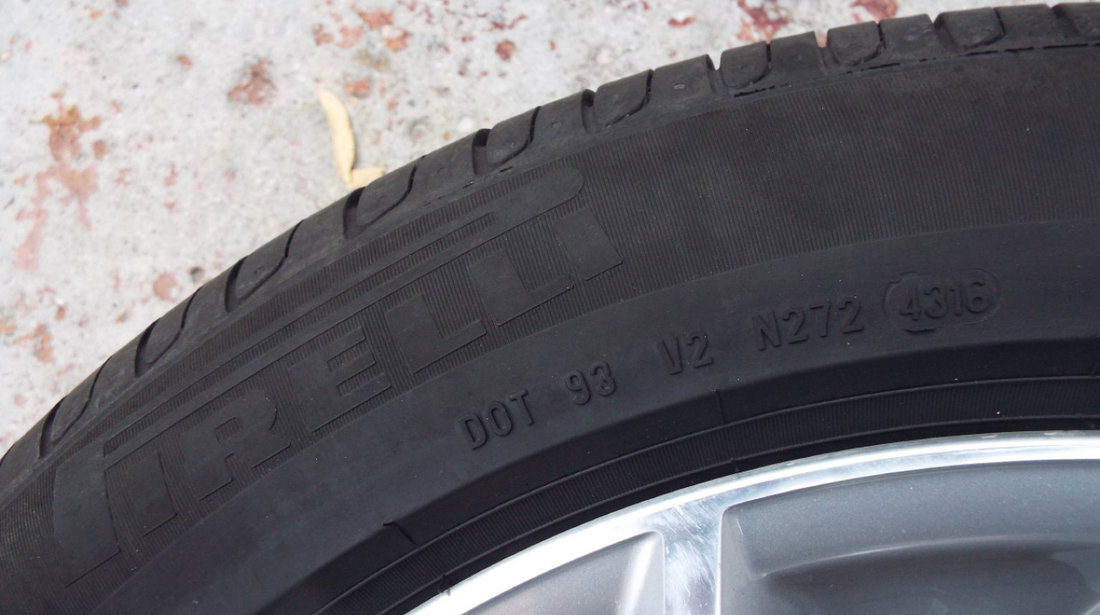 vand o singura anvelopa de vara [aproape noua] 245/50/18 pirelli cinturato P7 pret 500ron