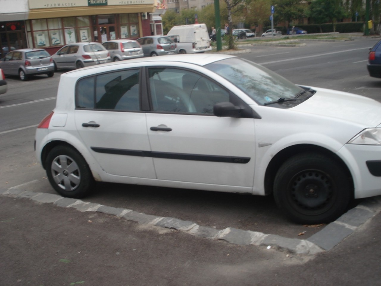 vand oglinzi electrice renault megane 2 hatchpack din 2006