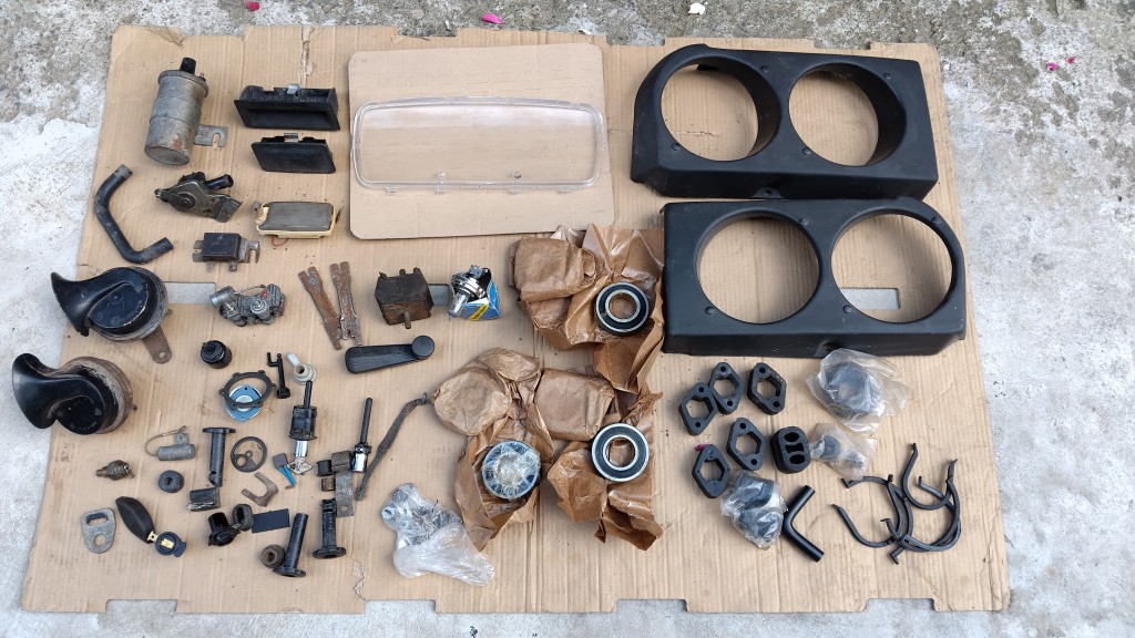 VAND PIESE DE DACIA 1300 1310 NOI SI FOLOSITE