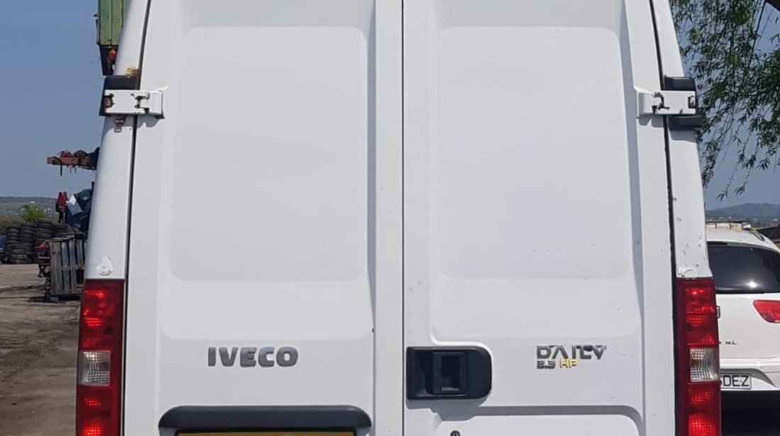 Vand piese de Iveco Daily (2009)