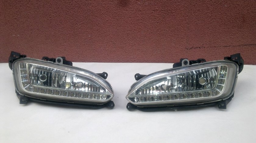Vand proiectoare led Hyundai Santa Fe 2014