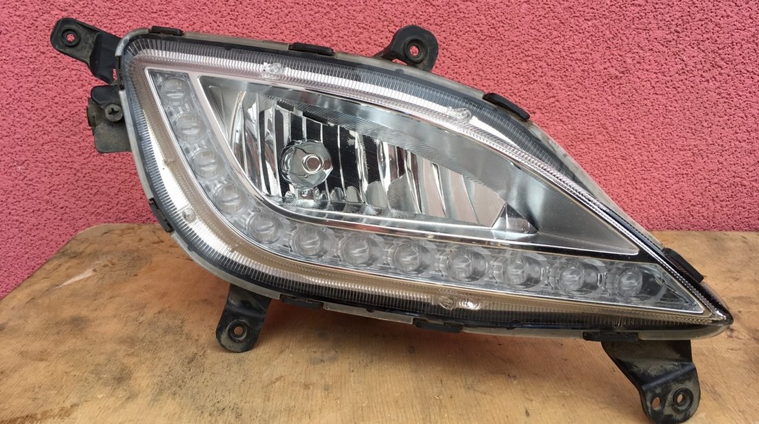 Vand proiector LED dreapta Hyundai i30