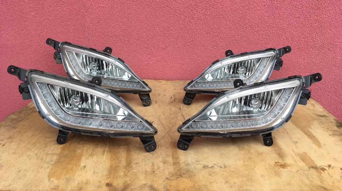 Vand proiector LED stanga dreapta Hyundai i30