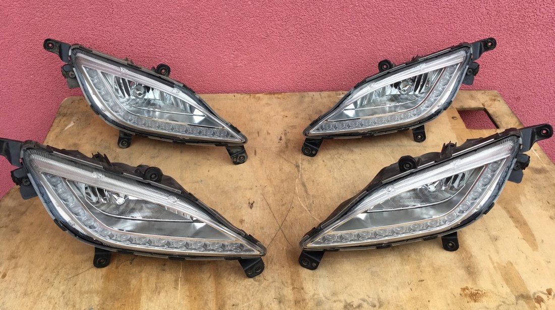 Vand proiector LED stanga dreapta Hyundai i30