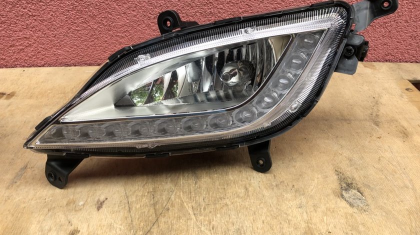Vand proiector LED stanga Hyundai i30