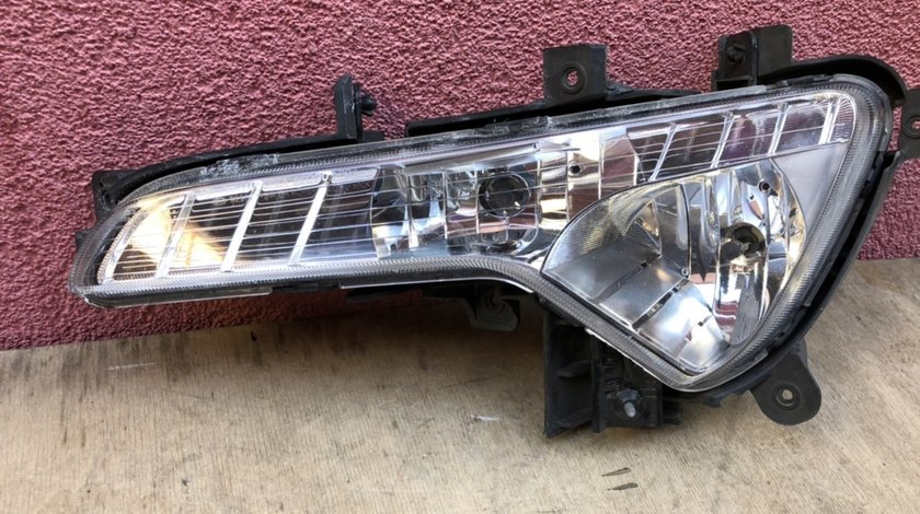 Vand proiector stanga Kia Sportage