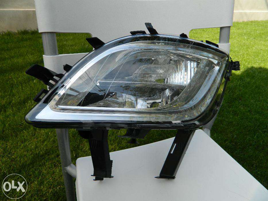 Vand proiector stanga Opel Astra J