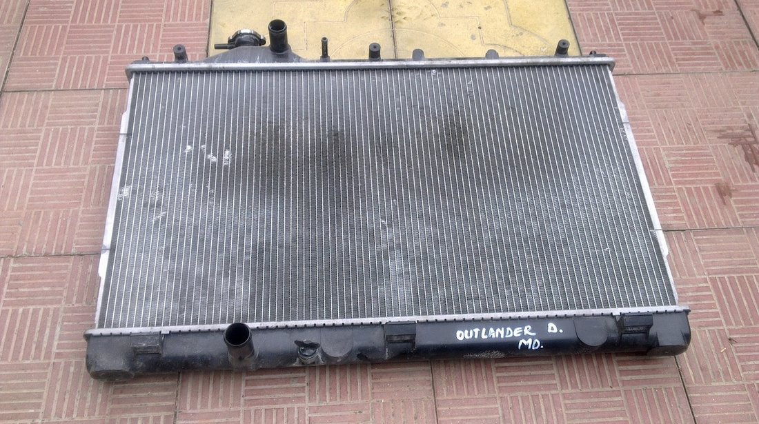 Vand radiator apa Mitsubishi Outlander