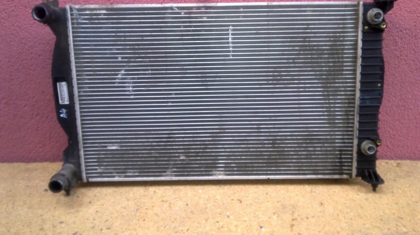 Vand radiator apa si AC Audi A4 2007