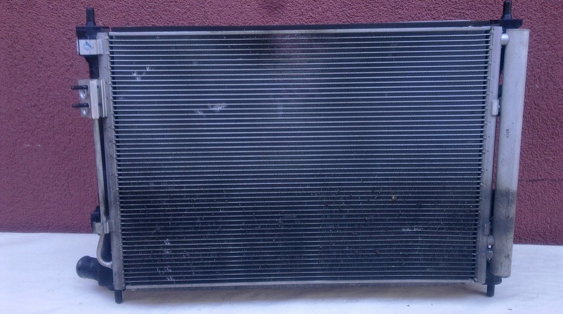 Vand radiator apa si AC HYundai i20 2014