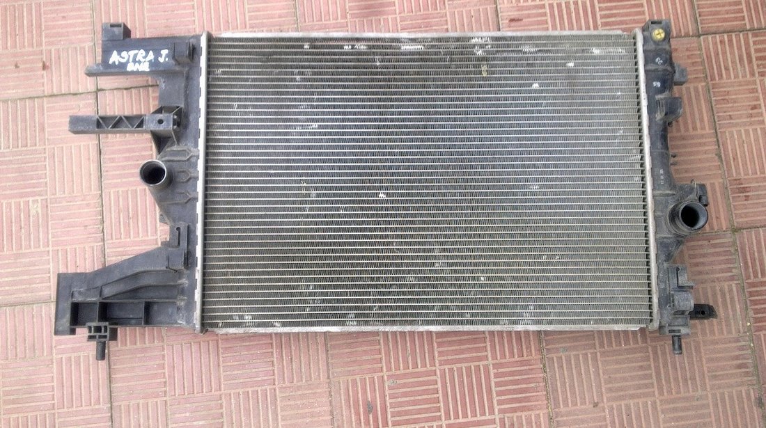 Vand radiator apa si AC Opel Astra J