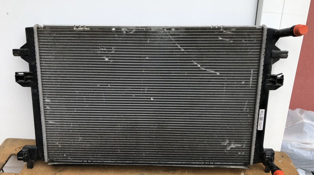 Vand radiator apa VW Skoda 5Q0121251GB