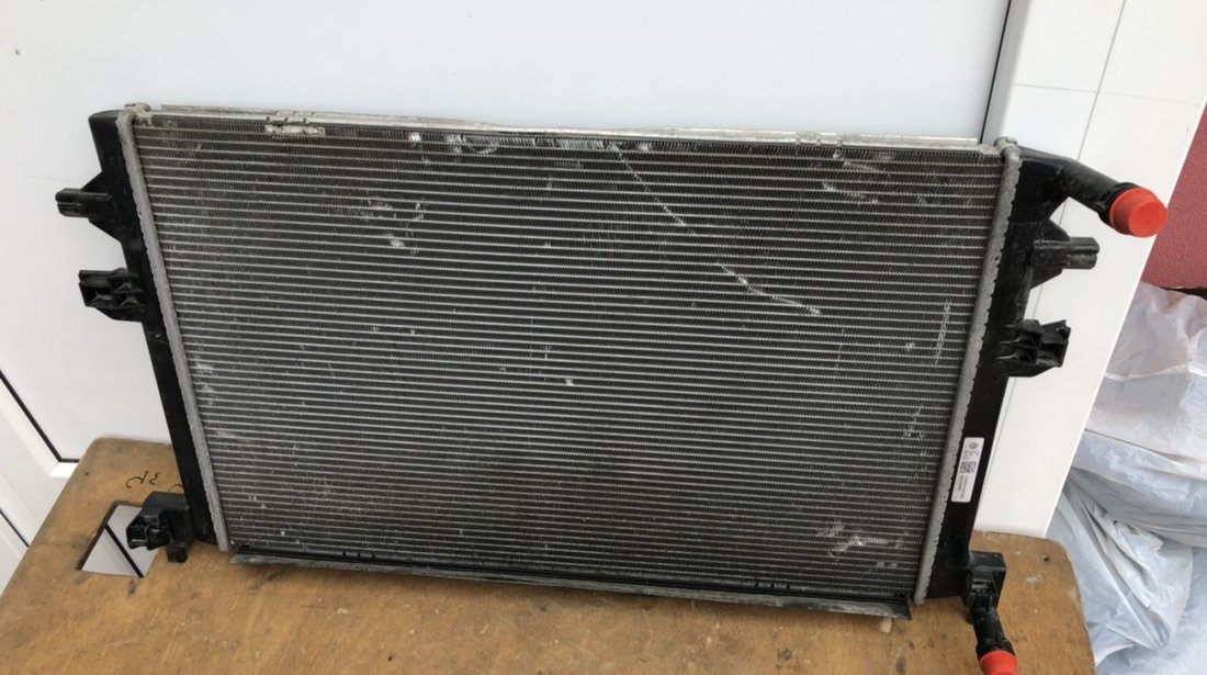 Vand radiator apa VW Skoda 5Q0121251GB