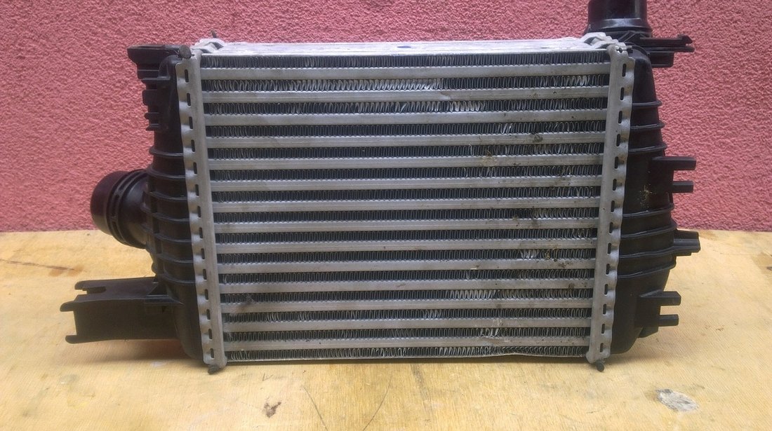 Vand radiator intercooler Dacia Duster