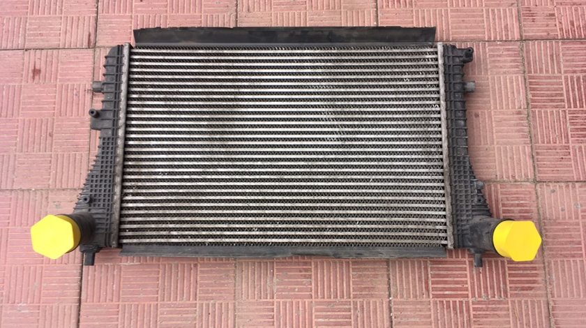 Vand radiator intercooler VW 3C0145805AM