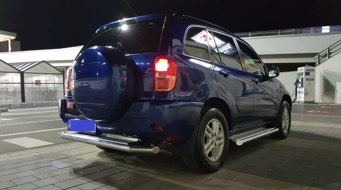 Vand/schimb Toyota RAV 4 II BLUE EDITION,150CP, 2.0 benzina, 4X4 din Showroom Otopeni 2001 VVTI 2001