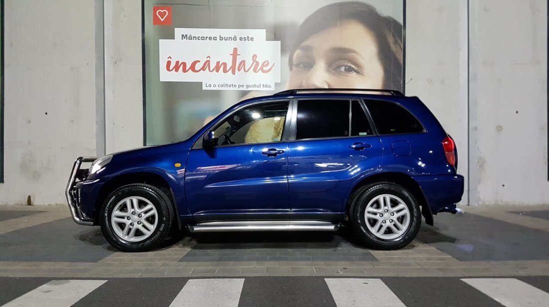 Vand/schimb Toyota RAV 4 II BLUE EDITION,150CP, 2.0 benzina, 4X4 din Showroom Otopeni 2001 VVTI 2001