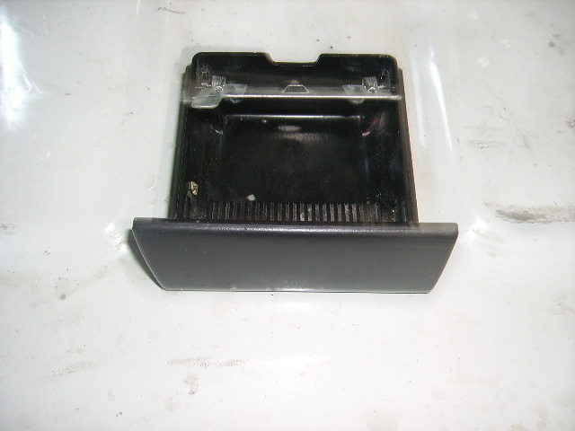 Vand scrumiera Rover 400