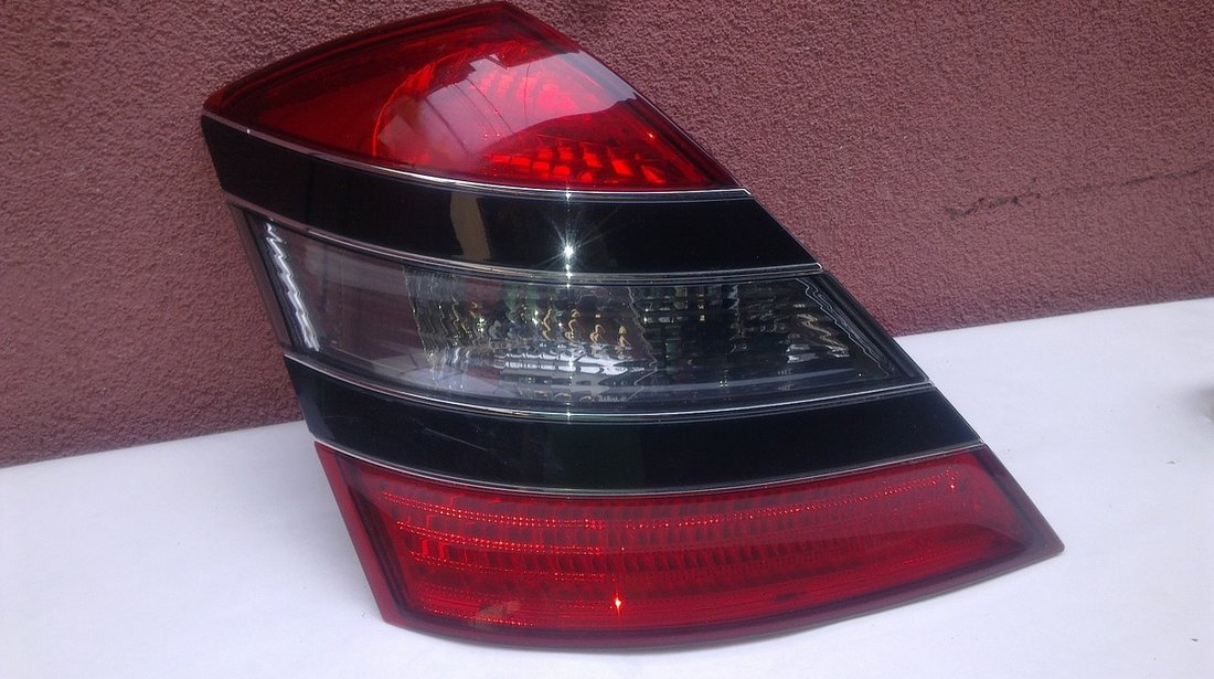 Vand stop stanga Mercedes S class W221