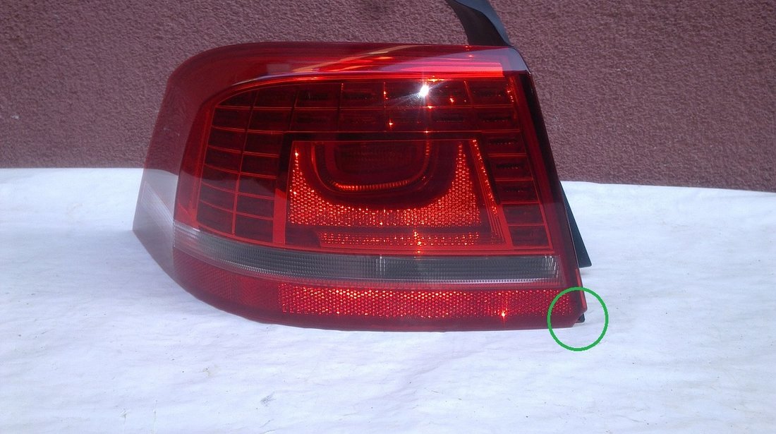 Vand stop stanga VW Passat 2013