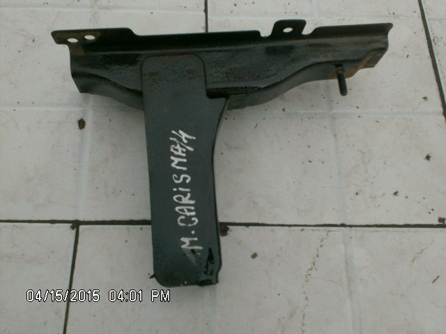 Vand tampon bara Mitsubishi Carisma