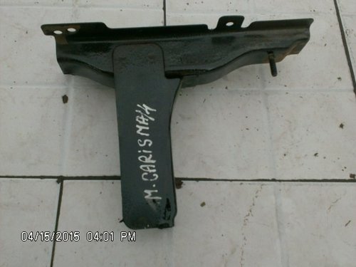 Vand tampon bara Mitsubishi Carisma