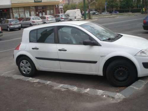 Vand usi fata si spate renault megane 2 hatchpack din 2006