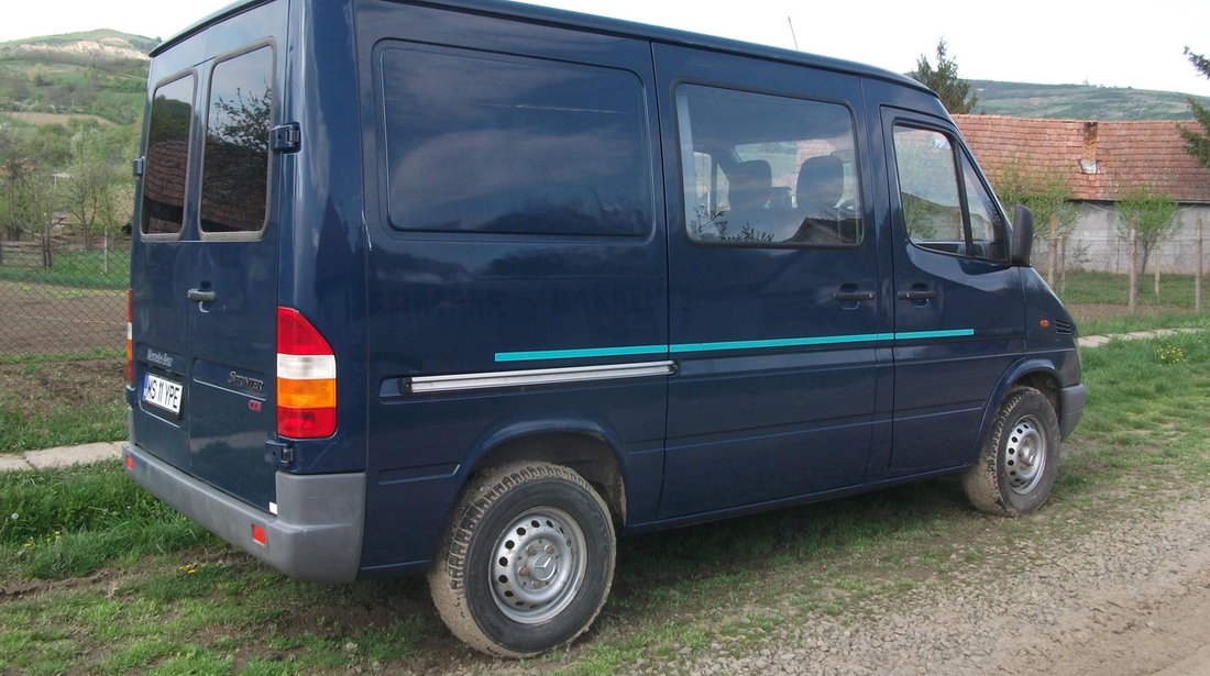 Vand utilitar Mercedes Sprinter 208 cdi, 7 locuri,, inmatriculata,2001