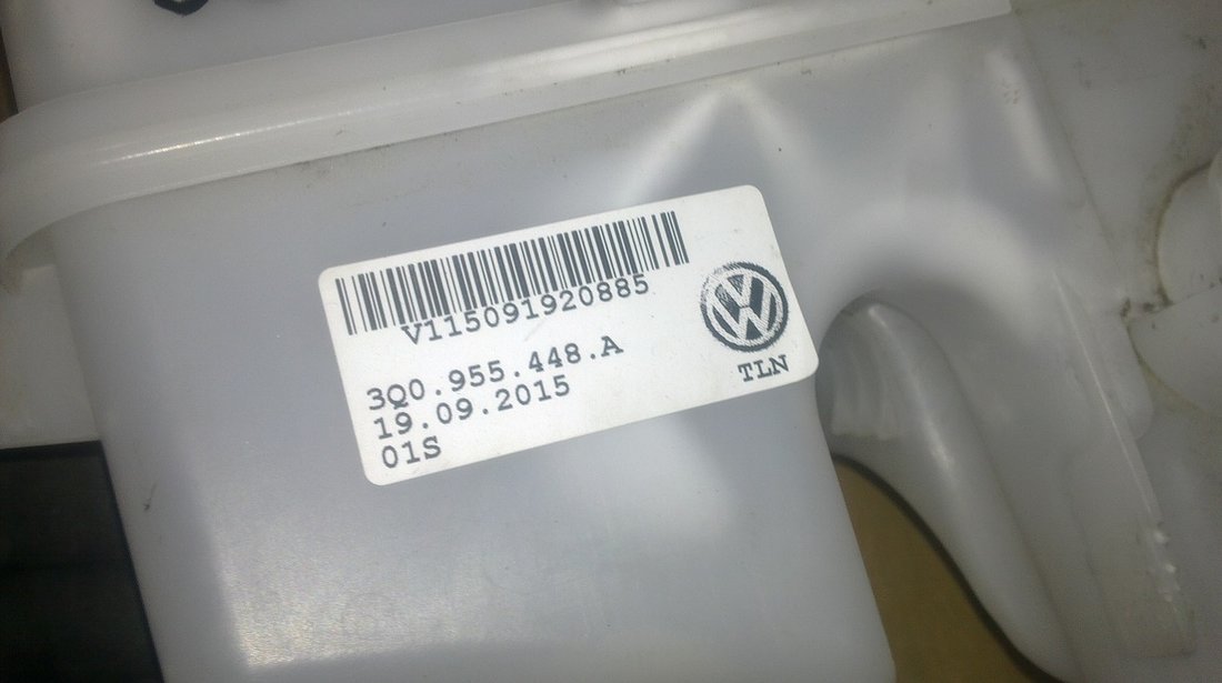 Vand vas lichid parbriz VW Passat B8 2016
