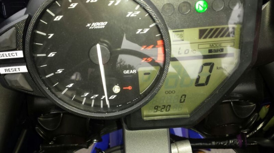 vand Yamaha R1