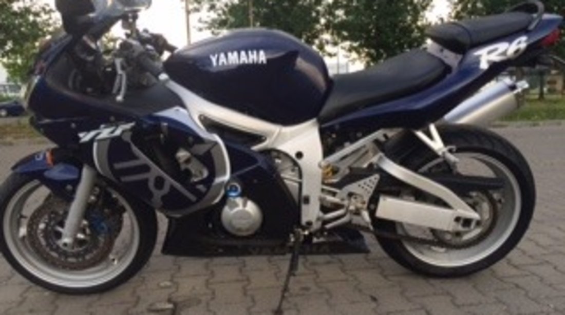 Vand Yamaha R6