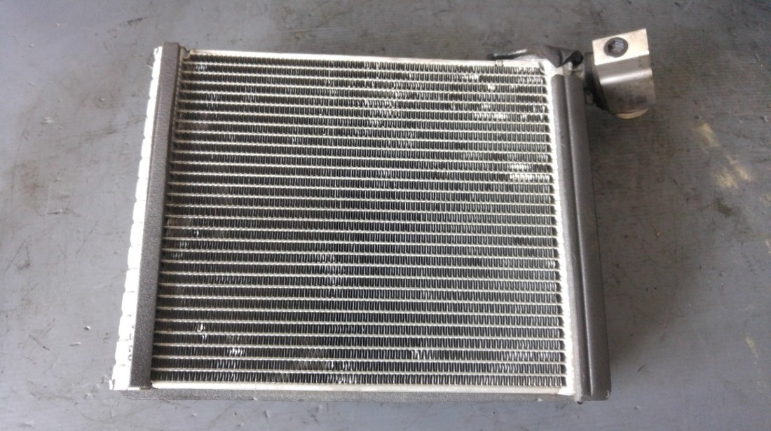 Vaporizator radiator expansiune bord toyota yaris p9 1.0 b 2005-2014 447500-3070
