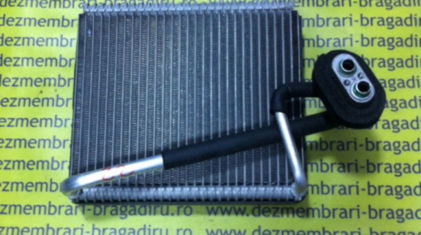 Vaporizator : Radiator racire habitaclu Kia Ceed [facelift] [2010 - 2012] SW wagon 1.6 CRDi AT (116 hp)