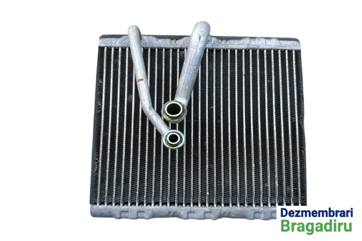 Vaporizator (radiator racire habitaclu) Opel Astra J [2009 - 2012] Sports Tourer wagon 1.7 CDTI MT (110 hp) A17DTR