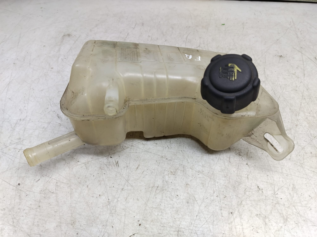 Vas expansiune 1.5 dci 8200262036 Renault Megane 2 [2002 - 2006] 1.5 dci K9K732