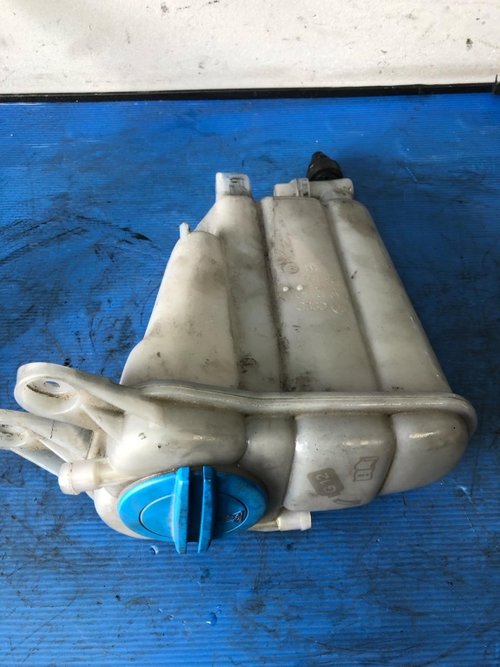 Vas expansiune 2.0 tdi audi a4 b8 8k0121403q